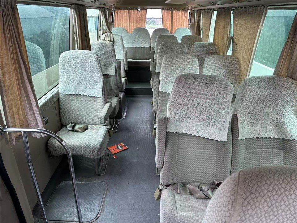 Coaster 20 Seats Gasoline Second Hand Bus factory