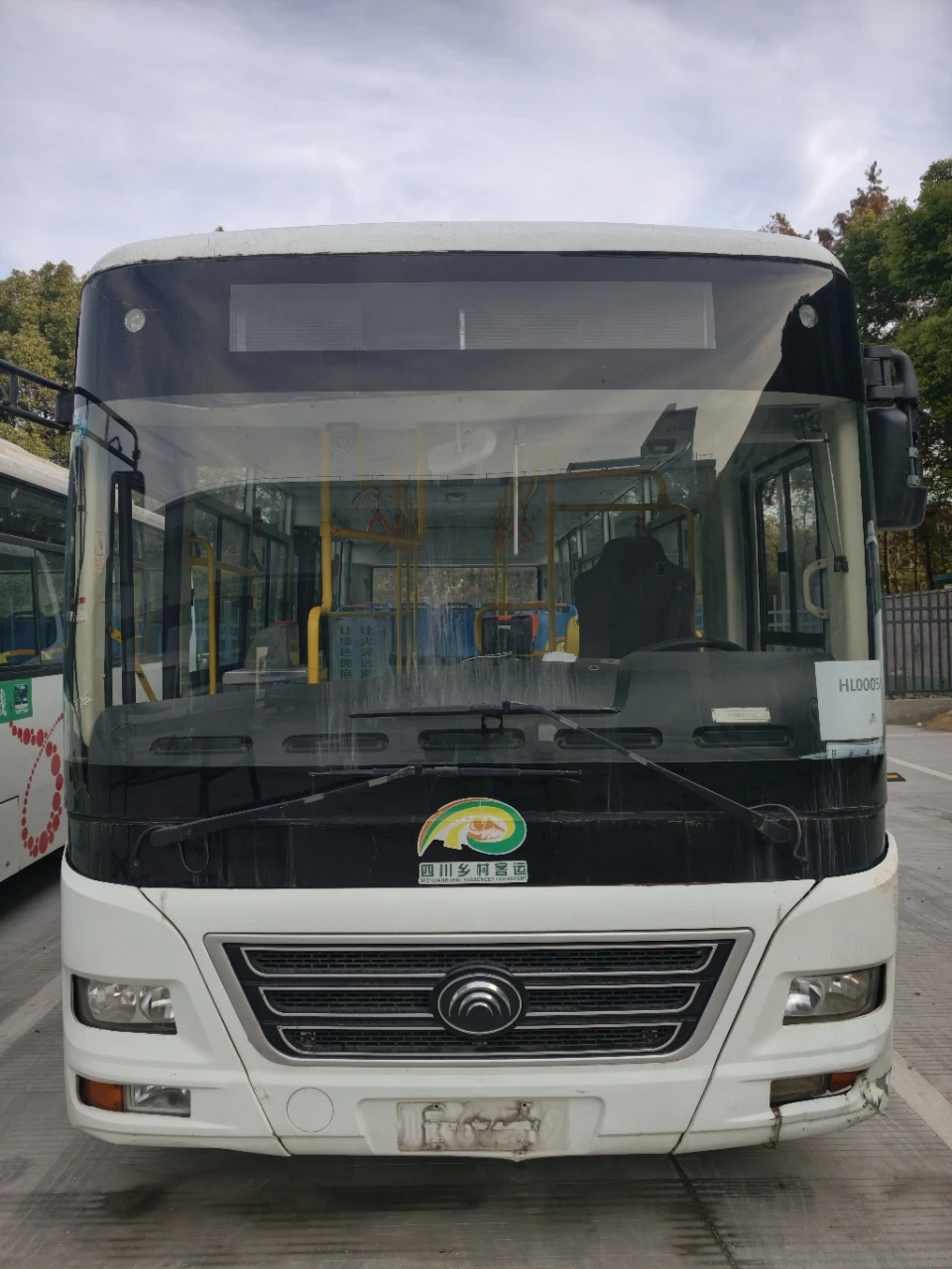 Yutong 7 m dyzelinis naudotas autobusas